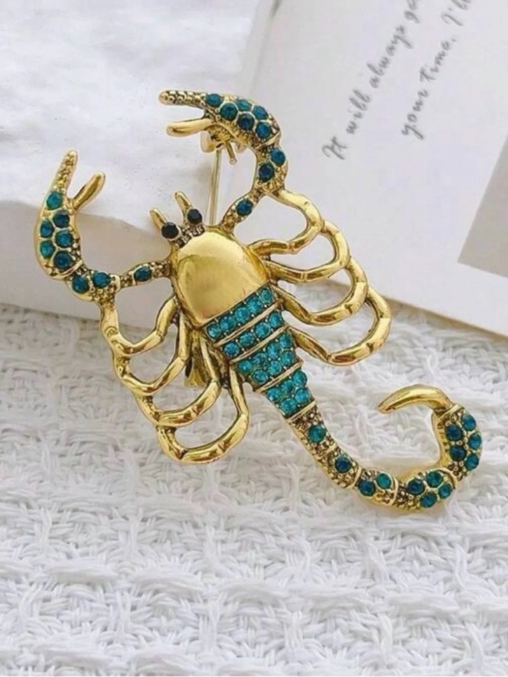 Gold-tone Scorpion Brooch M750 - Picture 2 of 3